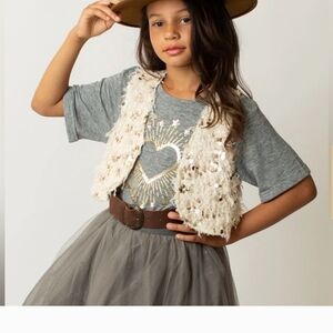 Joyfolie Gray Graphic Tee with Sequin Cream Vest